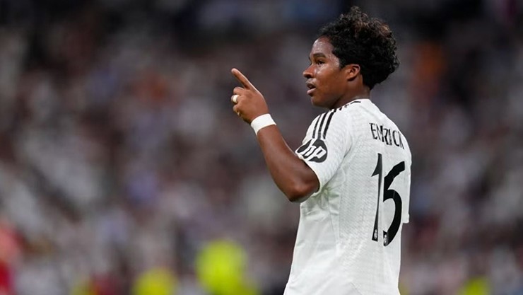 Endrick phải lựa chọn ra đi để có cơ hội được tham dự World Cup 2026 cùng đội tuyển Brazil 