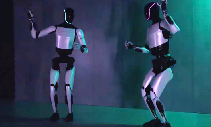 Robot Optimus của Tesla đang trình diễn.