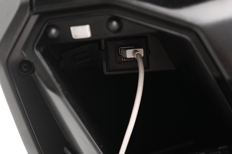 Xe tay ga giá chỉ 56 triệu đồng, sức mạnh "vượt mặt" SH160i - 3