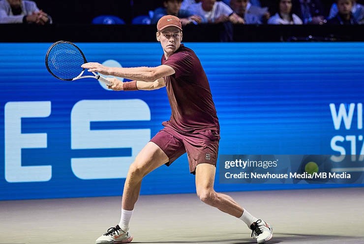 Sinner đối diện với rất nhiều chỉ trích