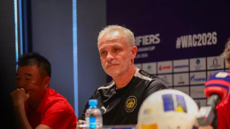 Thật khó cho HLV Cornelli giúp các học trò Malaysia gây bất ngờ ở bảng "tử thần". Ảnh: NST.