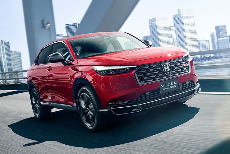 Honda HR-V e:HEV RS 2026 trình làng, thêm dẫn động 4 bánh nhưng bớt "đồ chơi"