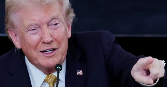 Kinh tế Mỹ ra sao dưới “bàn tay ông Trump”?