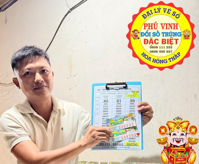 Đại lý vé số Phú Vinh thường xuyên bán trúng hoặc đổi thưởng cho khách hàng trúng thưởng lớn. Ảnh: ĐLVS Phú Vinh