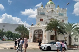 Tin tức trong ngày - Dùng flycam quay dinh thự của Ngân Collagen và đăng lên mạng: Có thể bị xử lý hình sự!