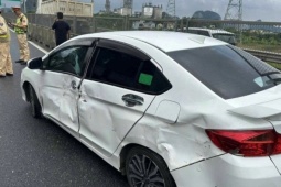 Tin tức trong ngày - Vụ xe đoàn cứu trợ va chạm với ô tô ở Thanh Hoá: Tài xế xe cứu trợ đã gọi điện, đăng bài xin lỗi