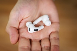 Apple "giấu" một tính năng tuyệt vời trên iOS 26, người dùng AirPods phải kích hoạt ngay