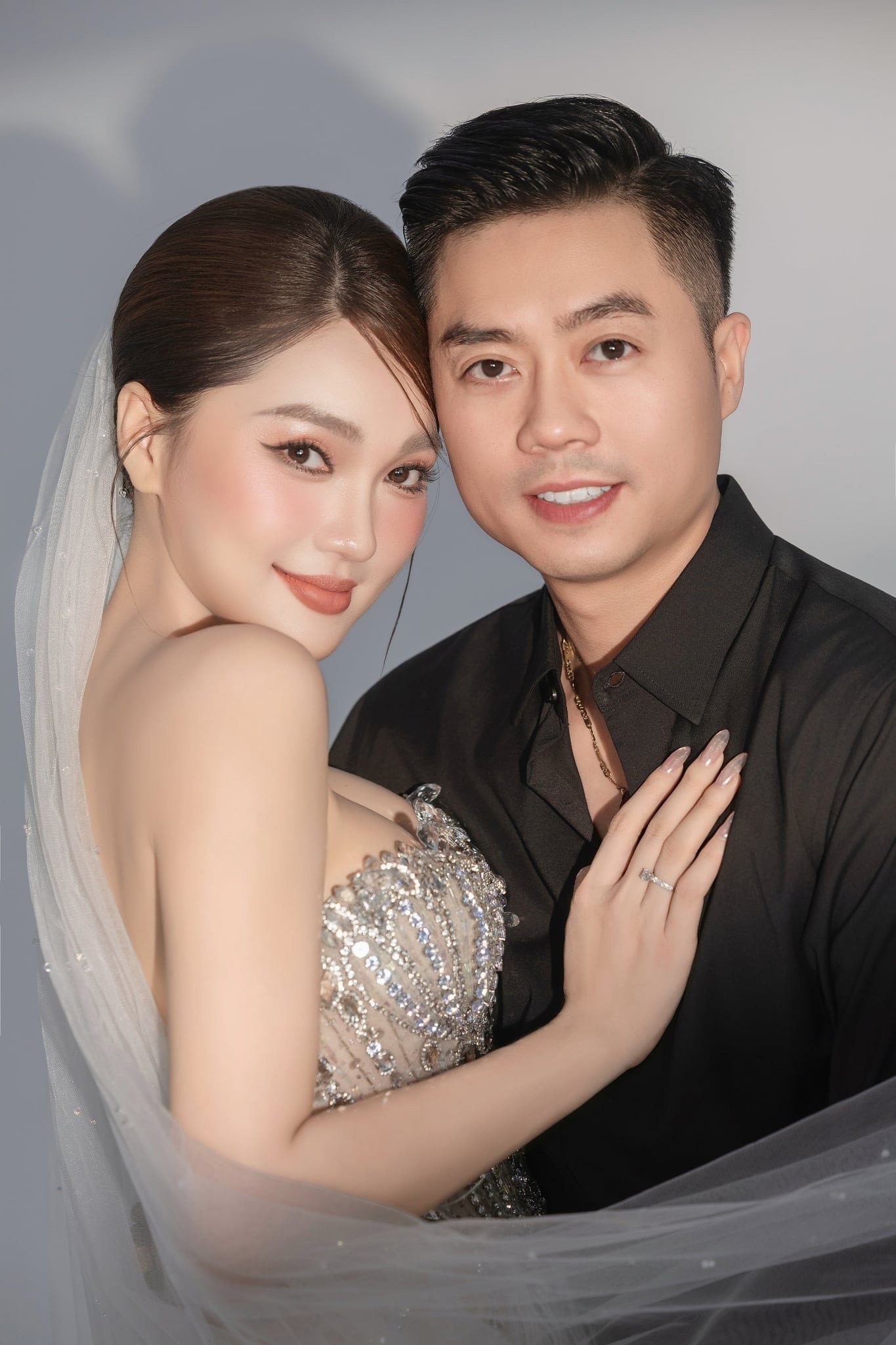 Ảnh cưới của Ngọc Nữ và bạn trai Huy Hoàng.