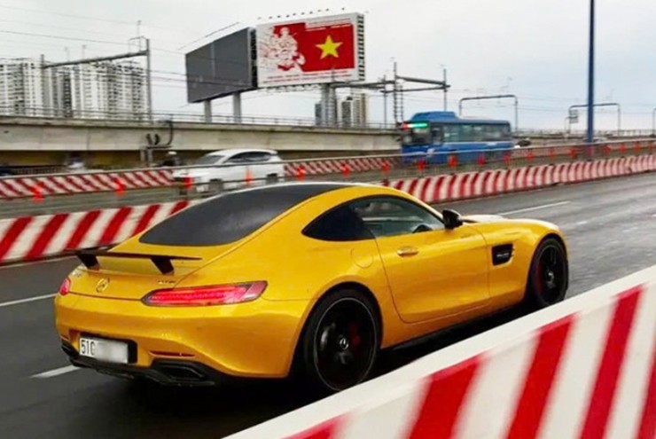 Mercedes-AMG GT S Edition 1 giá hơn 8 tỷ đồng bất ngờ tái xuất tại Việt Nam - 6