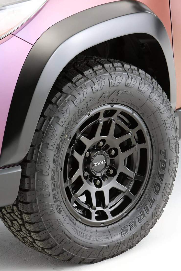 Vén màn Toyota Corolla Cross Hybrid phiên bản off-road đậm chất phiêu lưu - 8