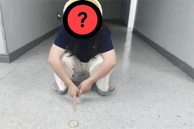 Cô dâu thấy vòng vàng cưới “nhẹ bất thường”, điều tra phát hiện sự thật gây sốc - 2