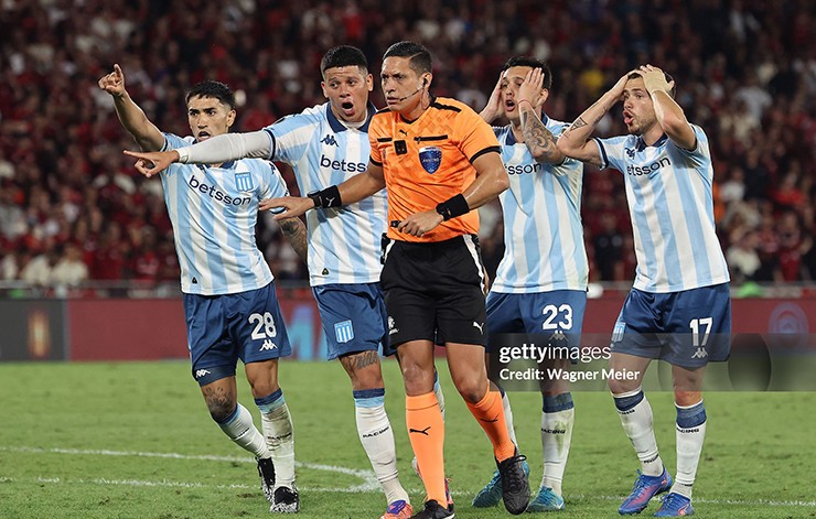 Một đêm khó quên với Marcos Rojo