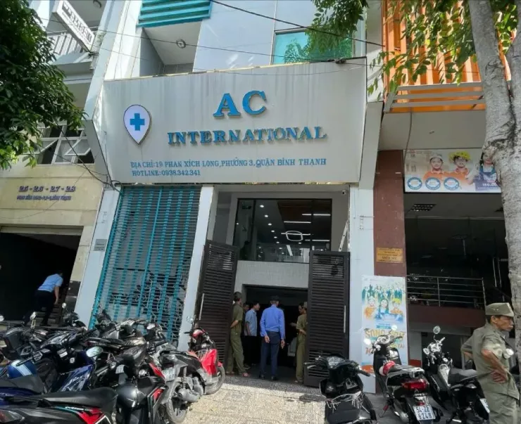 Chỉ trong thời gian ngắn hoạt động, nhóm Trường, Tú, Đức và Linh đã lừa đảo hơn 17 tỉ đồng. Ảnh: CA