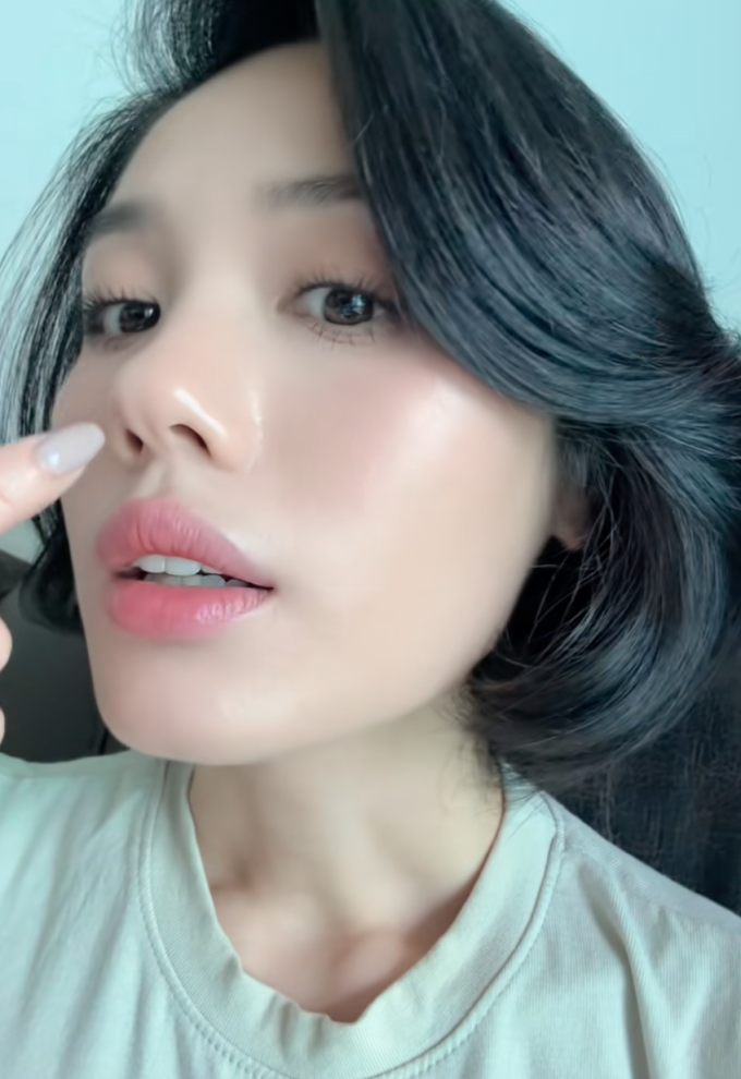 Mỹ nhân 'Tử chiến trên không' phủ nhận sửa mũi - 1
