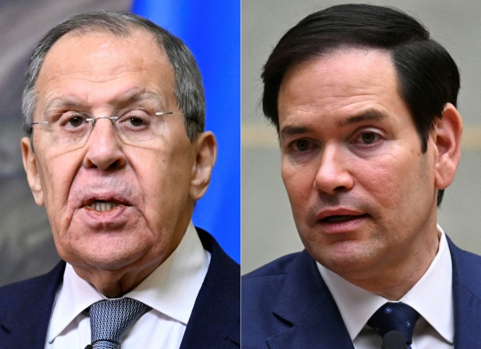 Ngoại trưởng Nga Sergey Lavrov (trái) và người đồng cấp Mỹ Marco Rubio. Ảnh: AFP
