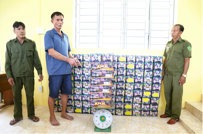 Nguyện cùng tang vật bị phát hiện