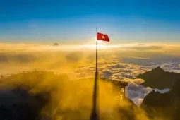 Trải nghiệm mùa săn mây ngoạn mục trên nóc nhà Đông Dương