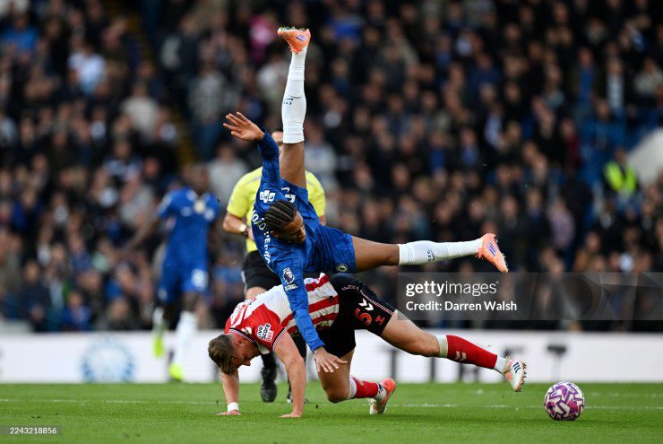 Phân tích nổi trội hơn – yếu của Sunderland & Chelsea – Cuộc đọ sức của hai chũm ráng mặt đại diện đầy kim chỉ nam