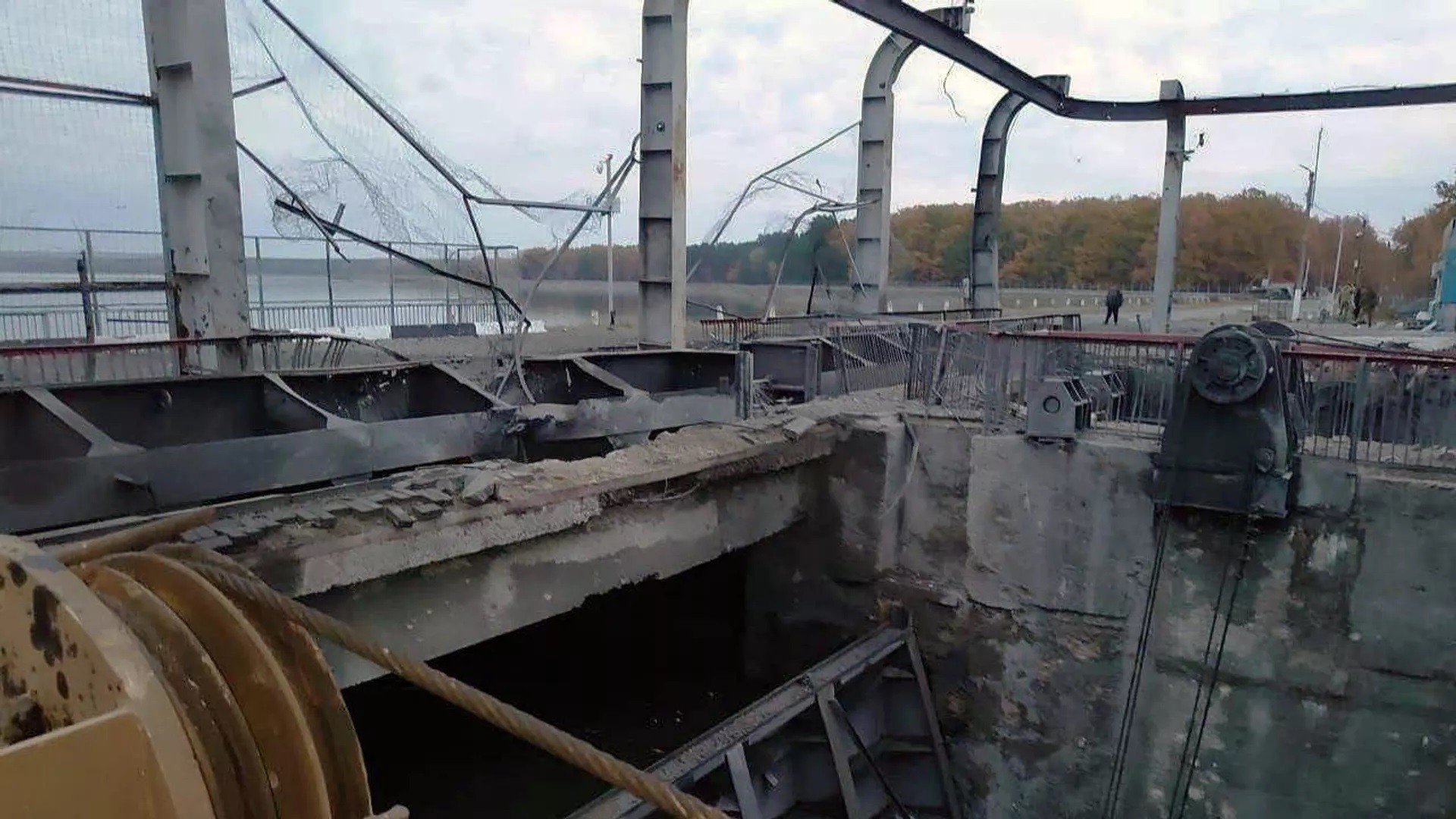 Đập hồ chứa nước ở Belgorod hư hại sau đòn tấn công của Ukraine (ảnh: RIA Novosti)
