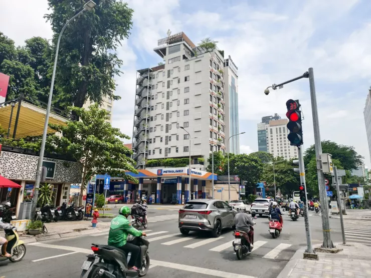 Hiện nay, nhiều tuyến đường ở TP.HCM đã được lắp đặt hệ thống camera AI. Ảnh: THY NHUNG