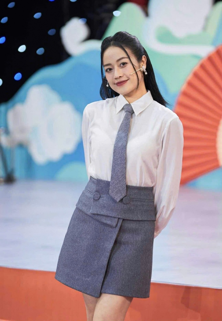 MC Phí Linh. Ảnh VTV