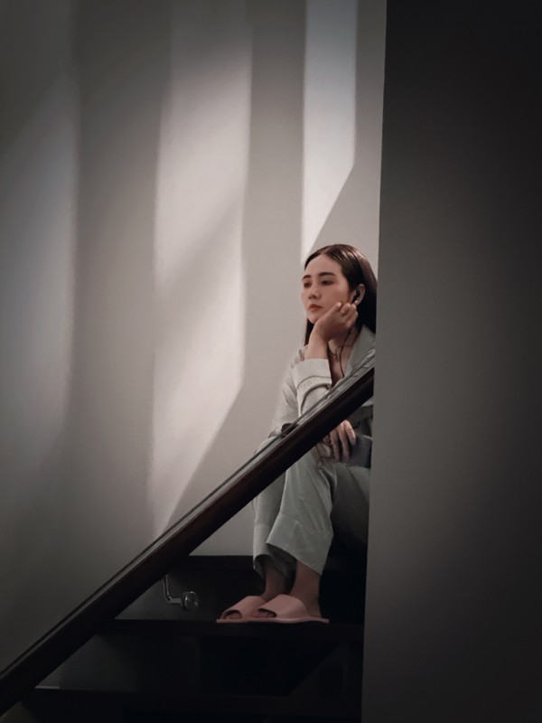 Cô vào vai có số phận nhiều trái ngang.