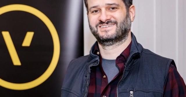 Đồng sáng lập Meta kể về 13 năm kiệt sức khi làm CEO: “Tôi phải đeo mặt nạ mỗi ngày”