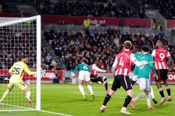 Trực tiếp bóng đá Brentford - Liverpool: "Gáo nước lạnh" đến sớm (Ngoại hạng Anh)