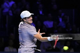 Video tennis Fokina - Fonseca: 2 set thần tốc, lên ngôi lịch sử (Chung kết Basel Open)