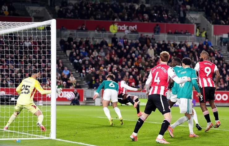 Trực tiếp bóng đá Brentford - Liverpool: Kịch tính cuối trận (Ngoại hạng Anh) (Hết giờ) - 1