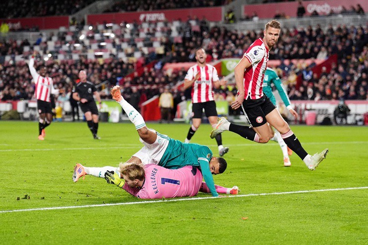 Trực tiếp bóng đá Brentford - Liverpool: Kịch tính cuối trận (Ngoại hạng Anh) (Hết giờ) - 2