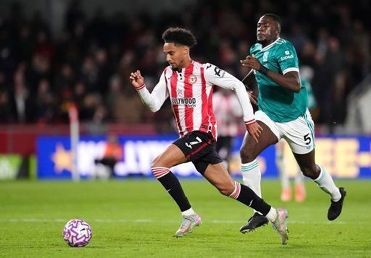 Trực tiếp bóng đá Brentford - Liverpool: Kịch tính cuối trận (Ngoại hạng Anh) (Hết giờ) - 4