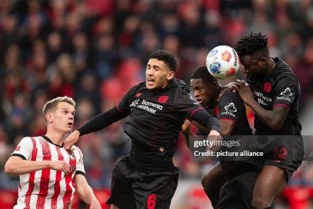 Video bóng đá Leverkusen - Freiburg: Mở màn rực rỡ, chen chân nhóm đầu (Bundesliga)