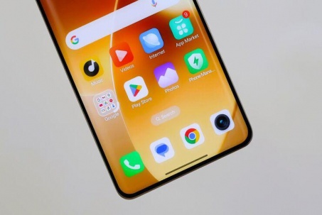 Realme 15 Pro 5G pin "khủng" 7.000mAh, màn hình siêu sáng