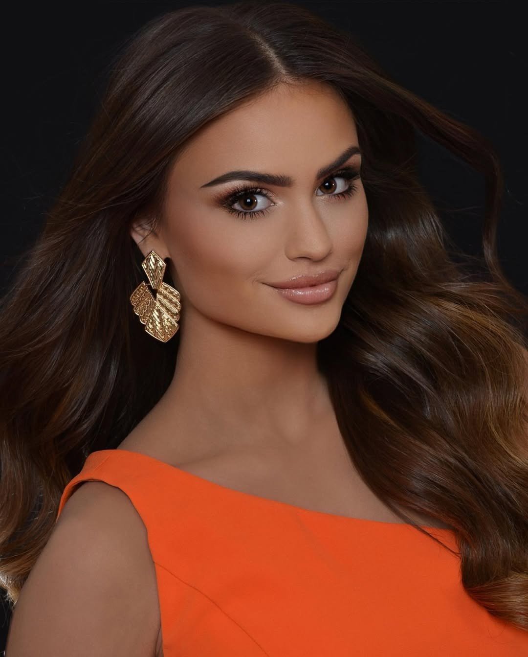 Audrey Eckert có loạt thành tích thi sắc đẹp ấn tượng. Cô từng chiến thắng danh hiệu Miss Teen Nebraska 2020, giành giải Á hậu 3 Miss Teen USA 2020, Á hậu 1 Miss Nebraska USA 2023, đăng quang Miss Nebraska USA 2025.