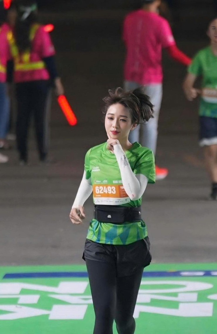 Hà Kim quá xinh đẹp 