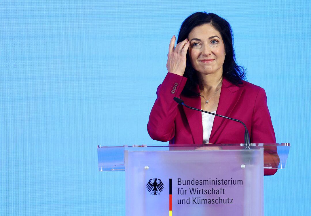 Bộ trưởng Kinh tế và Năng lượng Đức – bà Katherina Reiche (ảnh: Reuters)