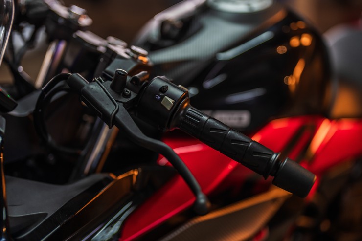 Ra mắt môtô mới đẹp tựa Honda CB250R, giá chỉ 62 triệu đồng - 5