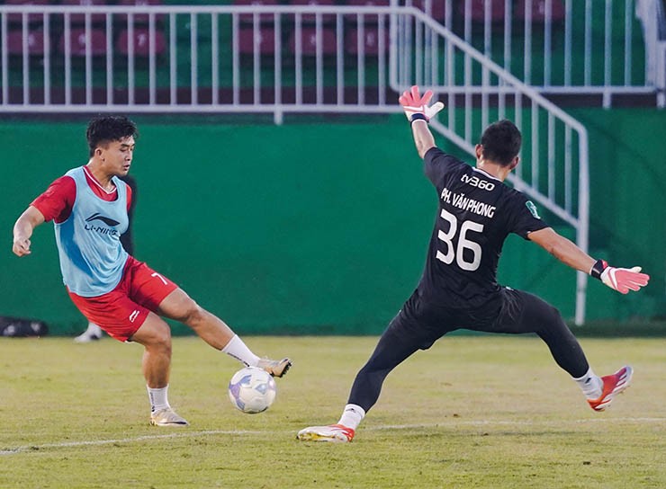 Trực tiếp bóng đá HAGL - Thể Công Viettel: Đội khách có bàn danh dự (Hết giờ) - 9