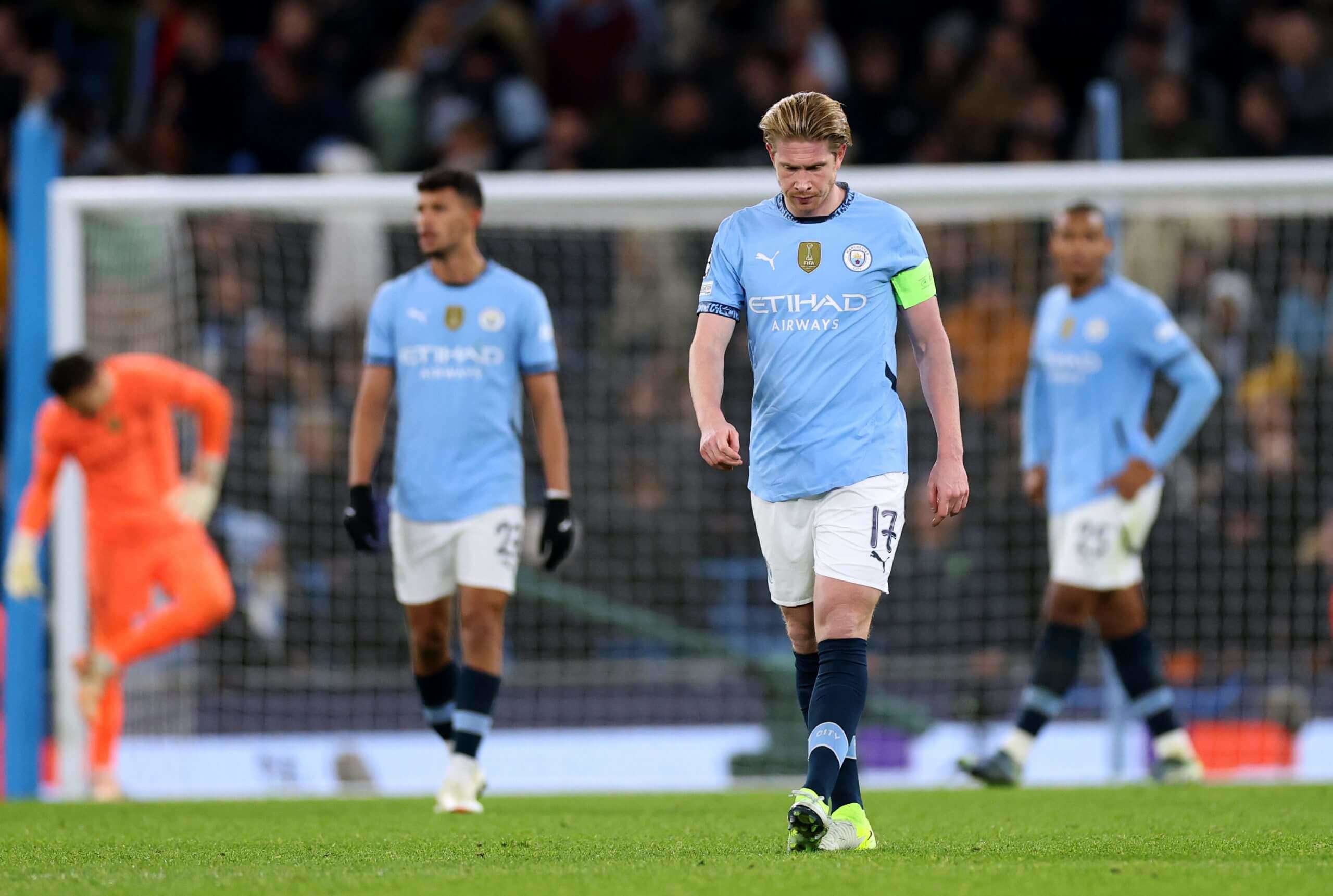 Lối chơi kiểm soát chậm khiến Man City lao đao cả mùa 2024/25