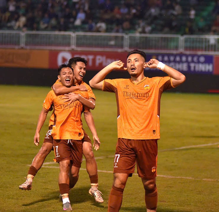 Trực tiếp bóng đá HAGL - Thể Công Viettel: Đội khách có bàn danh dự (Hết giờ) - 5