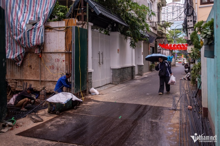 Cảnh rợn người khi đi qua những công trình đang xây, phá dỡ tại Hà Nội - 19