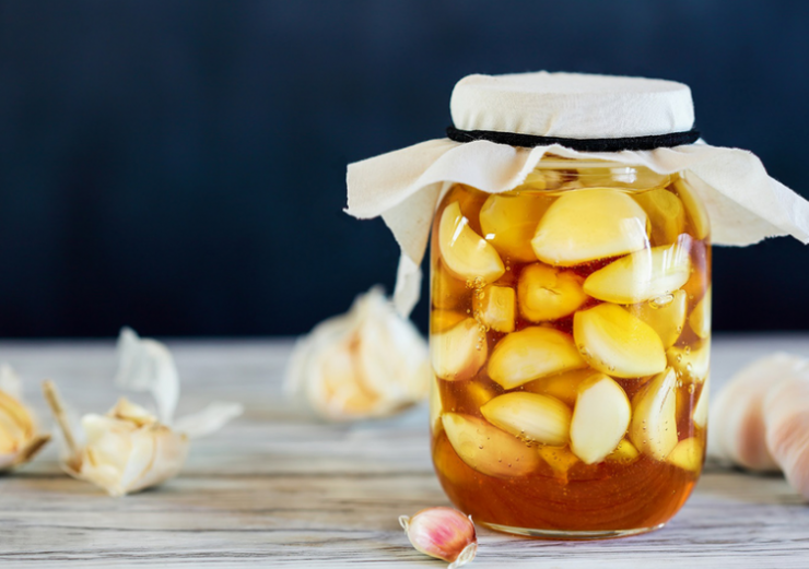 Ăn tỏi ngâm mật ong trước mùa đông giúp tăng sức đề kháng tự nhiên, phòng ngừa bệnh…