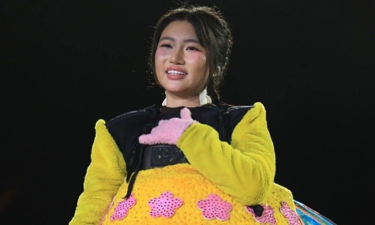 Sao nữ duy nhất tham gia trọn vũ trụ "Say Hi", Em xinh - Anh trai đều "cân tất" - 4