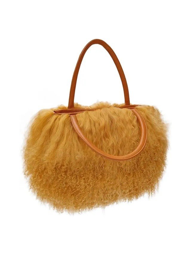 Những món phụ kiện nổi bật mùa Thu Đông giúp bạn nâng tầm phong cách cá nhân - 7