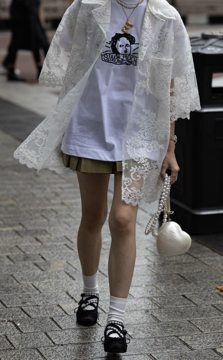 Những xu hướng chân váy dành cho các quý cô công sở trong mùa Thu Đông 2025 - 6