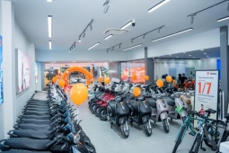 Xe điện Yadea khai trương cửa hàng Yadea Plus tại khu vực Bình Chánh, TP. HCM