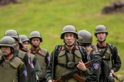 Tăng Duy Tân "nhập viện"