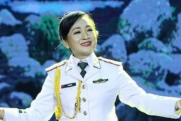 NSND, Đại tá Vi Hoa: Từ cô gái nghèo đi xe thủng lốp đến 'huyền thoại biên phòng'