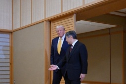 VIDEO: Ông Trump đến Tokyo, diện kiến Nhật hoàng Naruhito